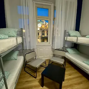 https://sky-hostel.krakowhotelspoland.com